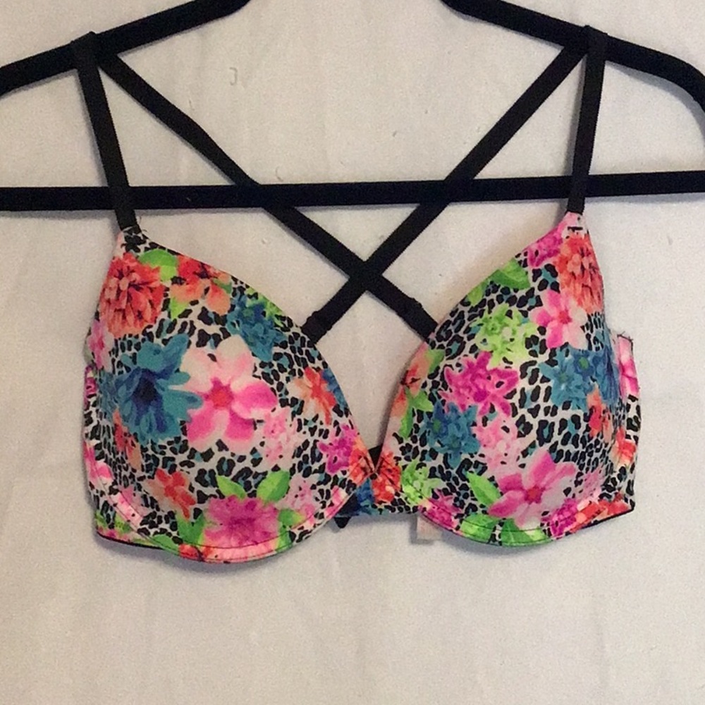Pink brand bra size 36D